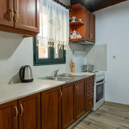 House Rachati * Ζαρός