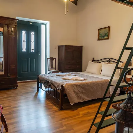 Apartment House Rachati Zaros