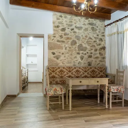 Apartment House Rachati Zaros